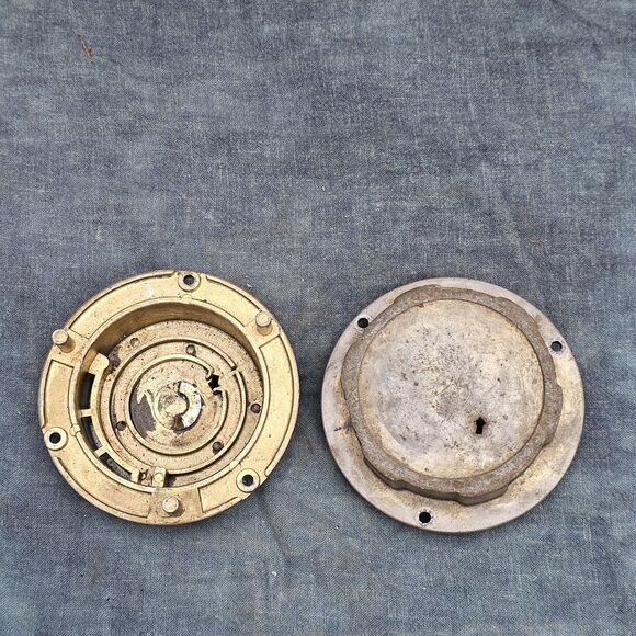 VTG Sargent & Greenleaf Lock Cover for Star Safe - Amsec D005800 - Picture 3 of 14